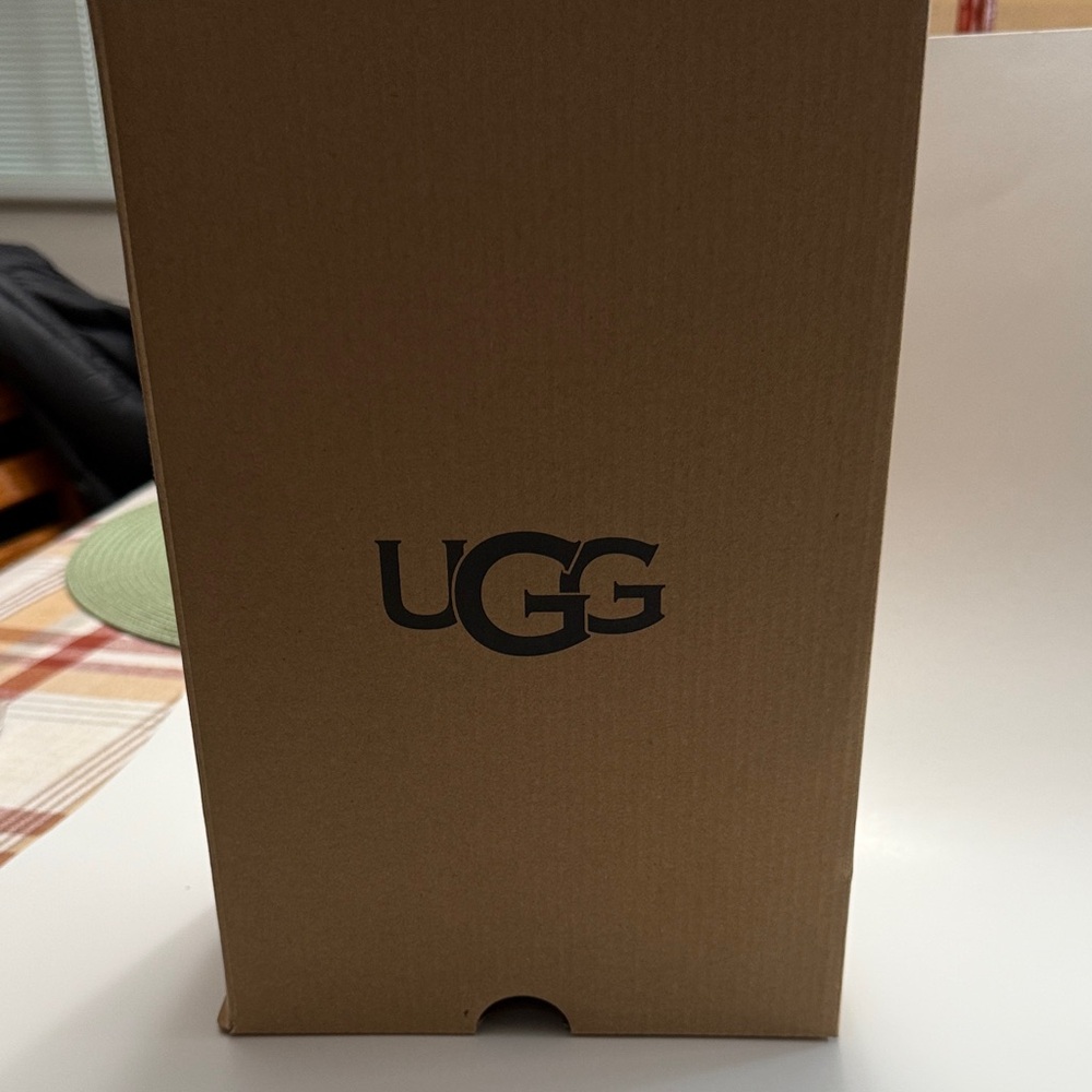 UGG Tan Suede Clogs - Picture 4 of 4